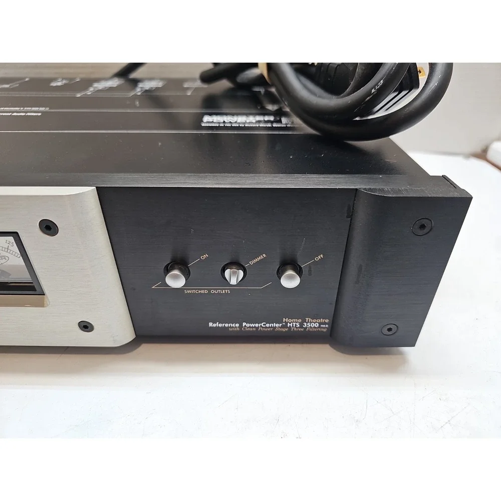 Monster Power HTS 3500 MKII Home Theatre Reference Power Center